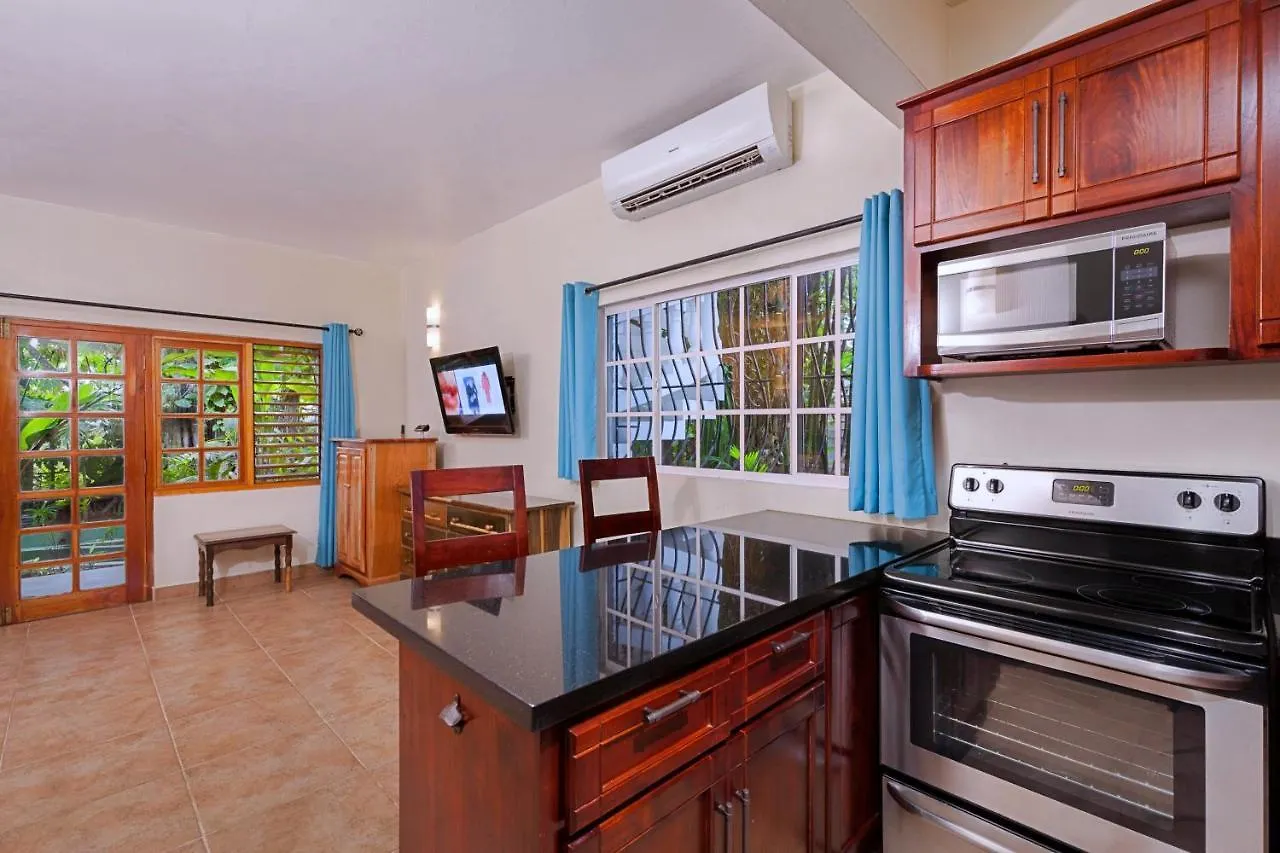 *** מלון Beach House Condos, נגריל ג'מייקה